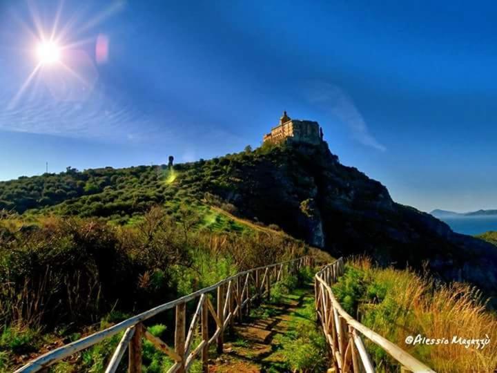 B&B La Casa Du Barone Фалконе Екстериор снимка