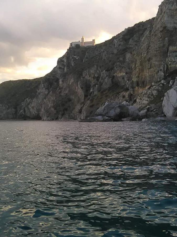 B&B La Casa Du Barone Фалконе Екстериор снимка